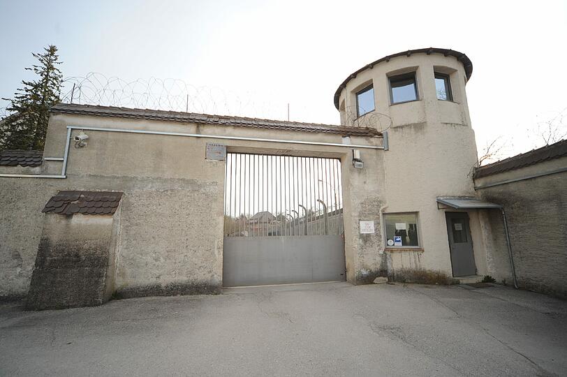 Beton und viel Stahl: so sieht die JVA Landsberg von innen aus.