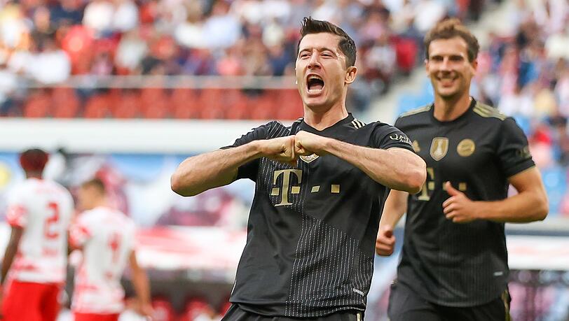 Robert Lewandowski (l) spielt k&uuml;nftig in den USA. (Archivbild)