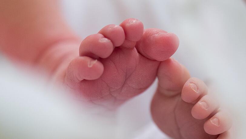 An keinem Tag wurden so in Bayern 2024 so wenige Kinder geboren wie an Heiligabend (Symbolbild).