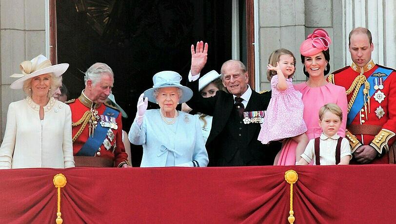 Die Royal Family hat neue Stellenausschreibungen veröffentlicht. Die Royal Family hat neue Stellenausschreibungen veröffentlicht.