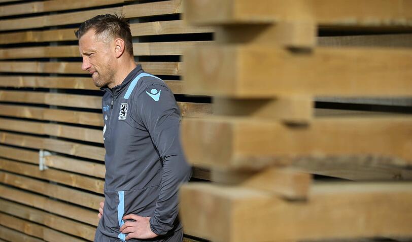 Schuften, stemmen, springen bis zu Erschöpfung. Die schweißtreibenden Trainingsbilder vom Dienstag zum Durchklicken.