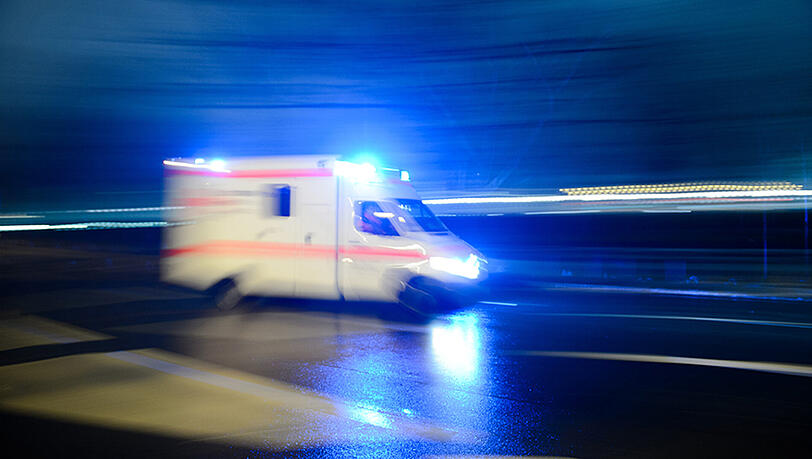 Der Bauarbeiter verletzte sich schwer am Kopf. Der Bauarbeiter verletzte sich schwer am Kopf.