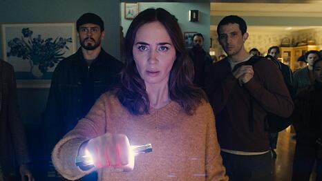 Emily Blunt und Josh O'Connor ergr&uuml;nden in "Disclosure Day" eine der gr&ouml;&szlig;ten Fragen der Menschheit: Sind wir wirklich allein im Weltall?
