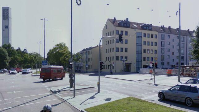 Viel befahren: die Gegend um den St.-Quirin-Platz. Viel befahren: die Gegend um den St.-Quirin-Platz.