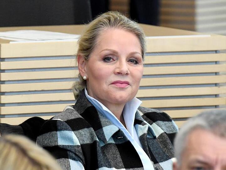 Hintergrund für Sayn-Wittgensteins Ausschluss ist das Verhältnis der 64-Jährigen zu dem vom Verfassungsschutz Thüringen als rechtsextremistisch eingestuften "Verein Gedächtnisstätte".