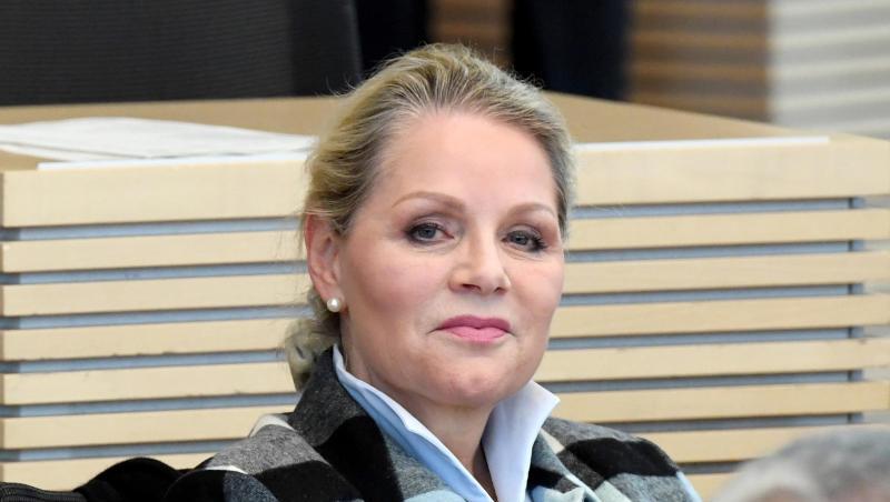 Hintergrund für Sayn-Wittgensteins Ausschluss ist das Verhältnis der 64-Jährigen zu dem vom Verfassungsschutz Thüringen als rechtsextremistisch eingestuften "Verein Gedächtnisstätte". Hintergrund für Sayn-Wittgensteins Ausschluss ist das Verhältnis der 64-Jährigen zu dem vom Verfassungsschutz Thüringen als rechtsextremistisch eingestuften "Verein Gedächtnisstätte".