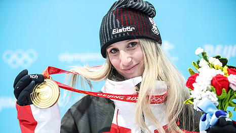 Die österreichische Snowboarderin Anna Gasser konnte bei den Olympischen Winterspielen 2018 und 2022 jeweils die Goldmedaille in der Kategorie Big Air gewinnen.