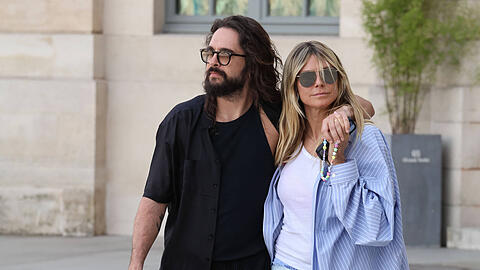 Bei Tom Kaulitz und Heidi Klum kam es zu einem Vorfall. Ein Autoschaden ist das Resultat.