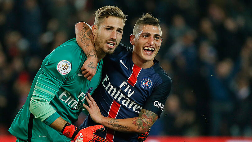 Ein kurioser Kopfball-Rückpass zu seinem Towart Kevin Trapp brachte Marco Verratti von Paris SG eine gelbe Karte ein.
