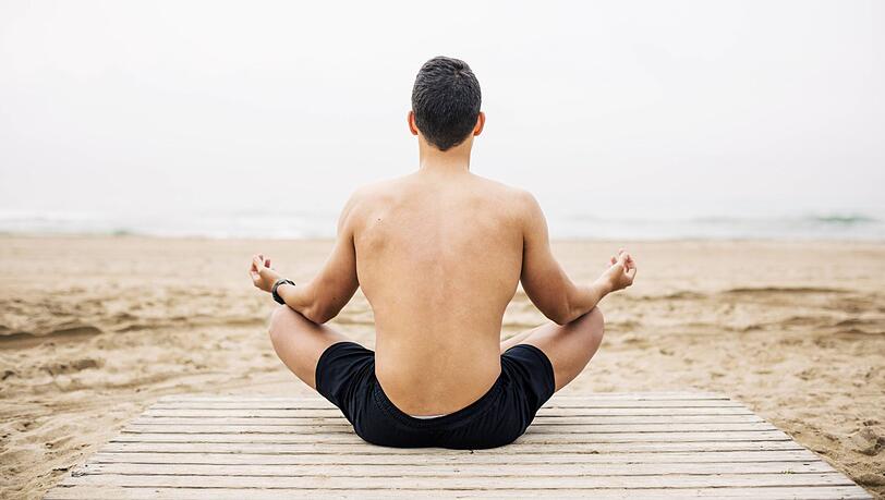 Die Volkshochschule bietet zukünftig auch Yoga für Männer an. Die Volkshochschule bietet zukünftig auch Yoga für Männer an.
