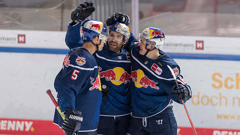 Der EHC München feiert auf eigenem Eis einen 6:2-Kantersieg gegen die Pinguins aus Bremerhaven.