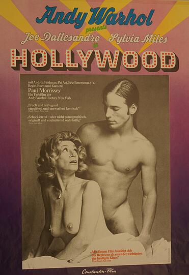 Und nochmal Nackerte: 1972 lockt Andy Warhols Farbfilm "Hollywood" (Original: "Heat", Regie: Paul Morrissey) die Münchner in Scharen ins Kino. Eine Erotikkomödie, in der sich eine alternde Diva (Sylvia Miles) als Gönnerin eines Ex-Kinderstars (Joe Dallesandro) aufspielt.