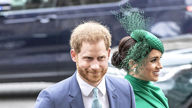 Auf Anzug und Krawatte hat Prinz Harry im Videocall verzichtet.