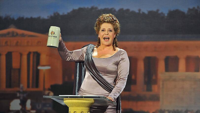 Luise Kinseher: Als Mama Bavaria hielt sie von 2011 bis 2018 die Fastenrede beim Nockherberg.