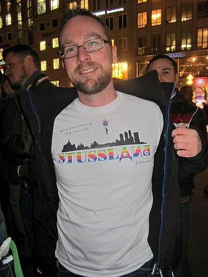 Gegen "Stussland" und Homophobie: Die Demonstration auf dem Marienplatz.