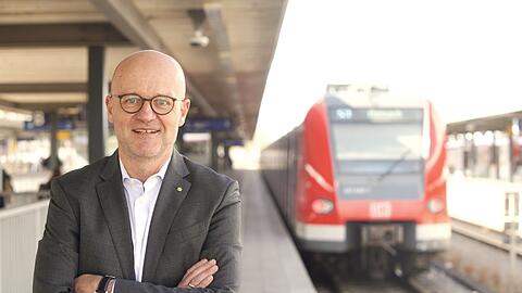 Heiko Büttner am Ostbahnhof. Der Chef der Münchner S-Bahn glaubt, dass in Zukunft MVV-Tarife flexibler werden müssen.