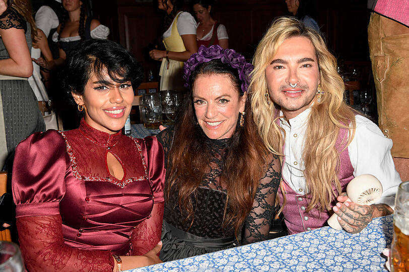 Christine Neubauer mit ihrer Schwiegertochter in spe und Sänger Bill Kaulitz
beim "HeidiFest".
