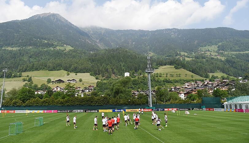 Trainingslager im schönen Südtirol: Die Anlage der deutschen Nationalmannschaft liegt in St. Martin im Passeiertal.