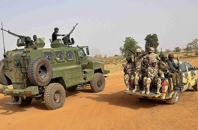 Die nigerianische Armee geht gegen Boko Haram vor: Schon in den vergangenen Tagen hatte das Militär fast 300 weibliche Geiseln befreit.