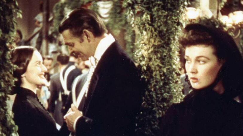 Vivien Leigh (r.), Clark Gable und Olivia de Havilland (l.) in "Vom Winde verweht".