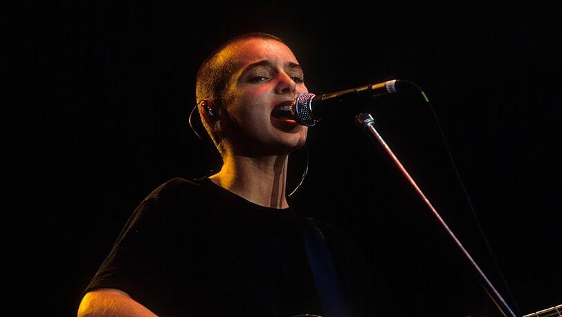 Sinéad O'Connor ist 2023 überraschend verstorben. Sinéad O'Connor ist 2023 überraschend verstorben.