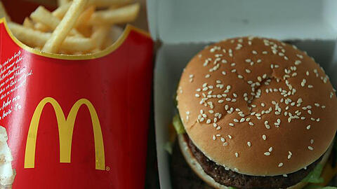 Big-Mac-Menü von McDonald's: Die Fast-Food-Kette wehrt sich gegen den Vorwurf, ihren Lizenznehmern Preise vorzugeben.