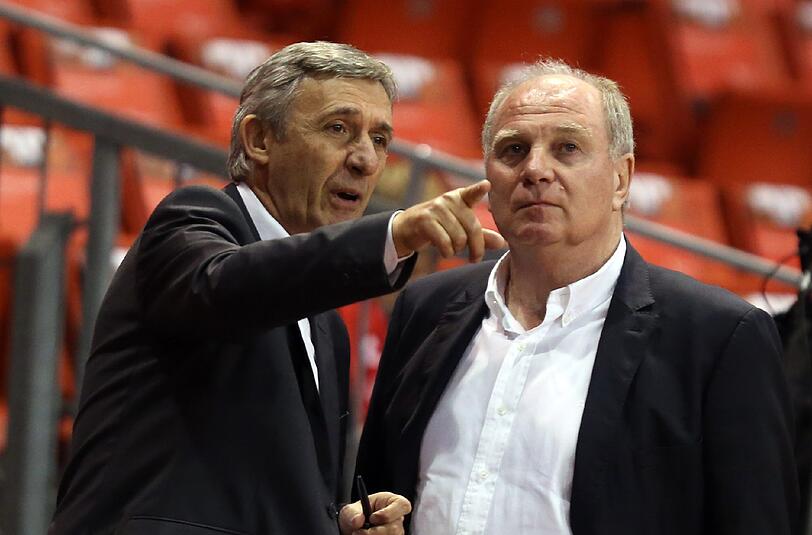 Antreiber des Basketball-Projekts bei Bayern: Uli Hoeneß (r.) mit Trainer Svetislac Pesic.