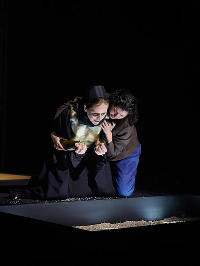 "Searching for Zenobia" von Lucia Ronchetti in der Muffathalle.