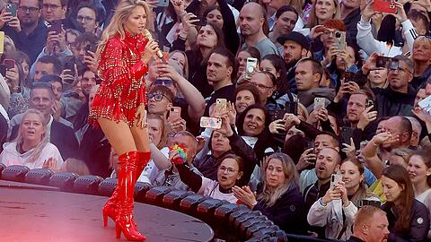 Helene Fischer tritt am 17. Juli 2026 in der M&uuml;nchner Allianz Arena auf.