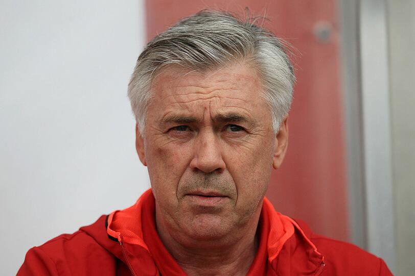Ein entspannter Carlo Ancelotti, ein freundlicher Empfang für Rummenigge in der Heimat und ein Verletzungsschock für Arjen Robben &ndash; die Bilder vom Testspiel gegen den SV Lippstadt.