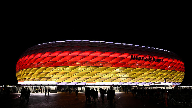 Die Allianz Arena erstrahlt in Schwarz-Rot-Gold w&auml;hrend des L&auml;nderspiels des DFB-Teams gegen die Niederlande (1:0) am 14. Oktober 2024.