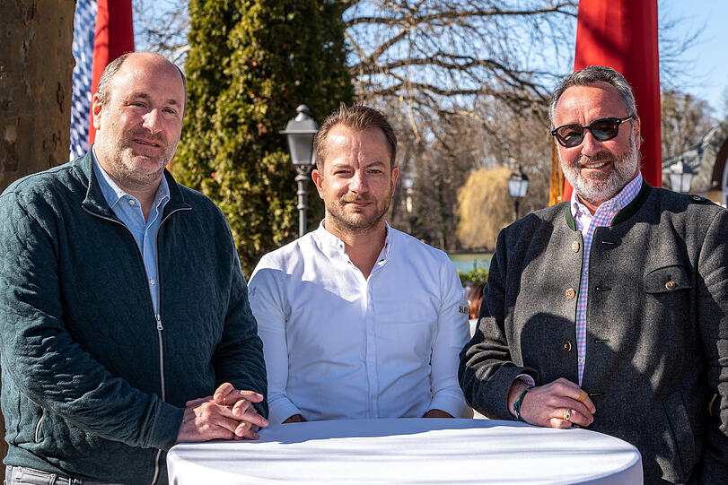 Sebastian Kuffler, Jan Hoffmann und Stephan Kuffler am Seehaus.