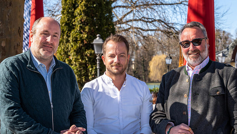 Sebastian Kuffler, Jan Hoffmann und Stephan Kuffler am Seehaus. Sebastian Kuffler, Jan Hoffmann und Stephan Kuffler am Seehaus.