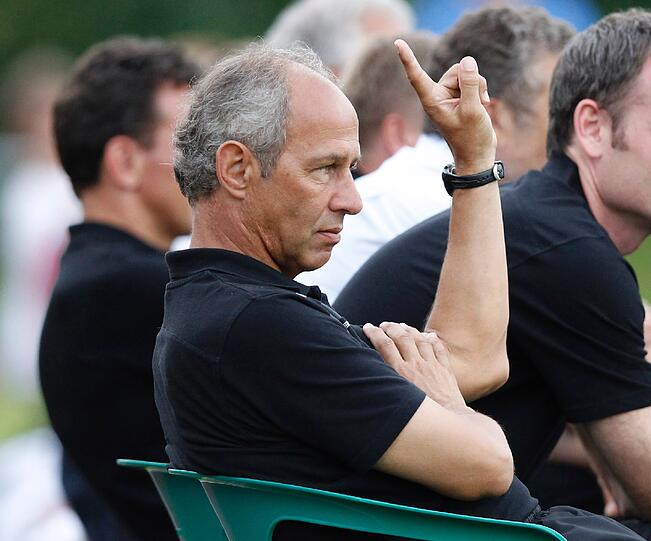 Die Neuzugänge der Löwen bei ihrem ersten Auftritt: Stoppelkamp und Tomasov überzeugen beim Testspiel gegen den FC Leutkirch.