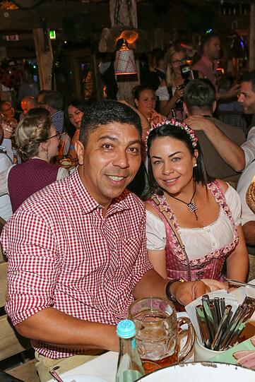 Ex-FCB-Knipser Giovane Elber mit Ehefrau Cintia