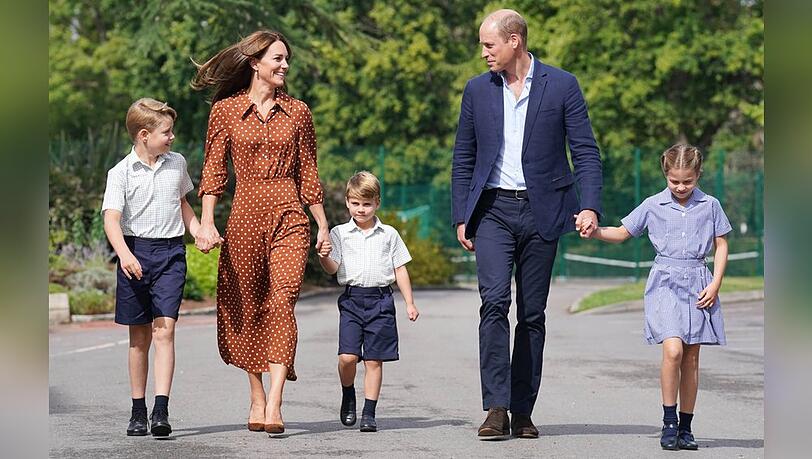 Stolze Eltern: Herzogin Kate und Prinz William nehmen ihre Kinder am ersten Schultag an die Hand.