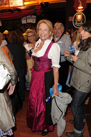 Regine Sixt's Damenwiesn: Die Münchner Lady-Elite trifft sich im Hippdrom. Die Bilder