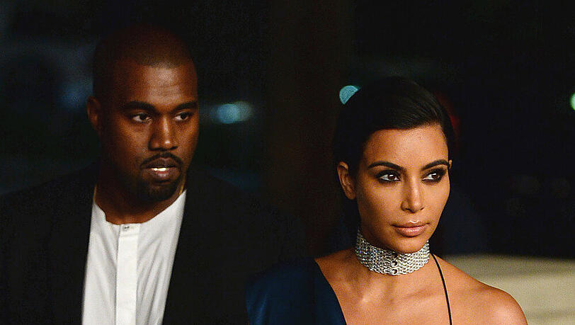Kim Kardashian und ihr Mann Kanye West stehen gerne in der Öffentlichkeit Kim Kardashian und ihr Mann Kanye West stehen gerne in der Öffentlichkeit