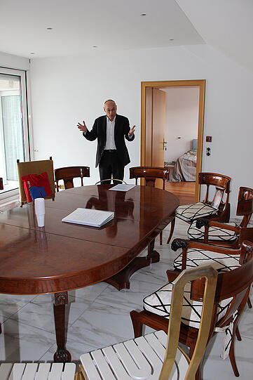 Bilder aus der Wohnung, in der die Parkhausbesitzerin Charlotte Böhringer am 15. Mai 2006 brutal erschlagen wurde.