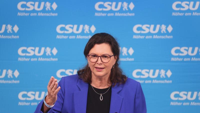 Ilse Aigner, Vorsitzende des CSU Bezirksverbandes Oberbayern, spricht.