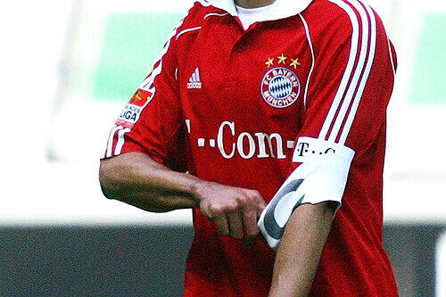 Das Objekt der Begierde: Wer kriegt die Kapitänsbinde beim FC Bayern?