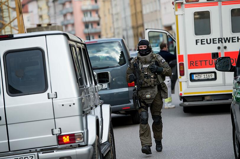 Bilder vom Tatort in der Zentnerstraße