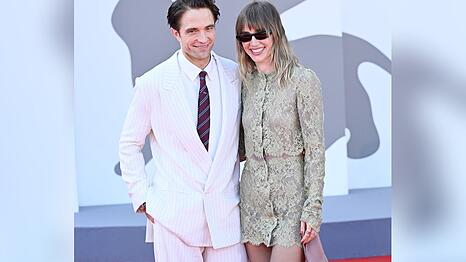 Robert Pattinson und Suki Waterhouse in Venedig.