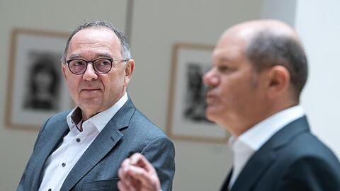 Pressekonferenz in der SPD-Zentrale: Norbert Walter-Borjans (L) und Olaf Scholz.