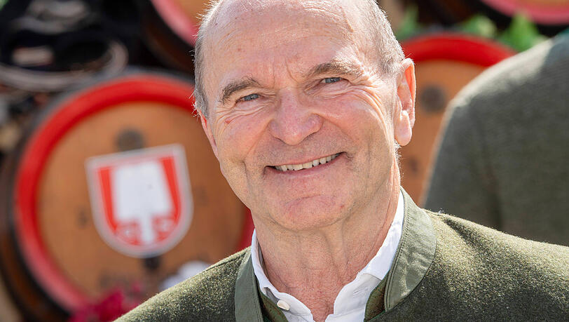 Wirt Sepp Kr&auml;tz bei der Er&ouml;ffnung des M&uuml;nchner Fr&uuml;hlingsfests.