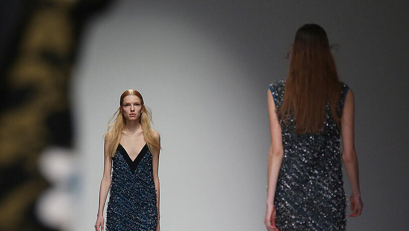 Ob New York, London oder Mailand - Zu dieser Jahreszeit laufen Models die Runways auf und ab Ob New York, London oder Mailand - Zu dieser Jahreszeit laufen Models die Runways auf und ab