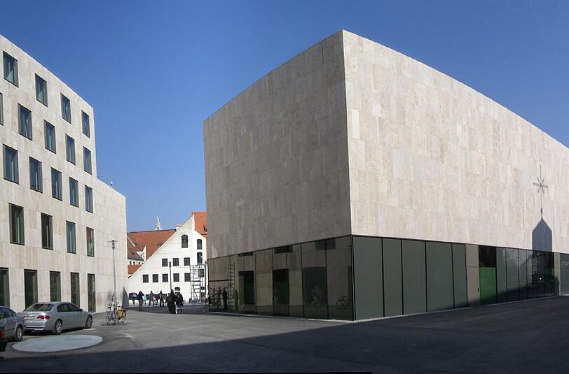 Das Jüdische Museum München auf dem Jakobsplatz. Über diesen Platz werden ab September die Schüler des jüdischen Gymnasiums laufen.