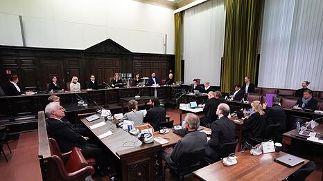 Nebenkl&auml;ger Stephan Hensel war an diesem Verhandlungstag nicht anwesend.