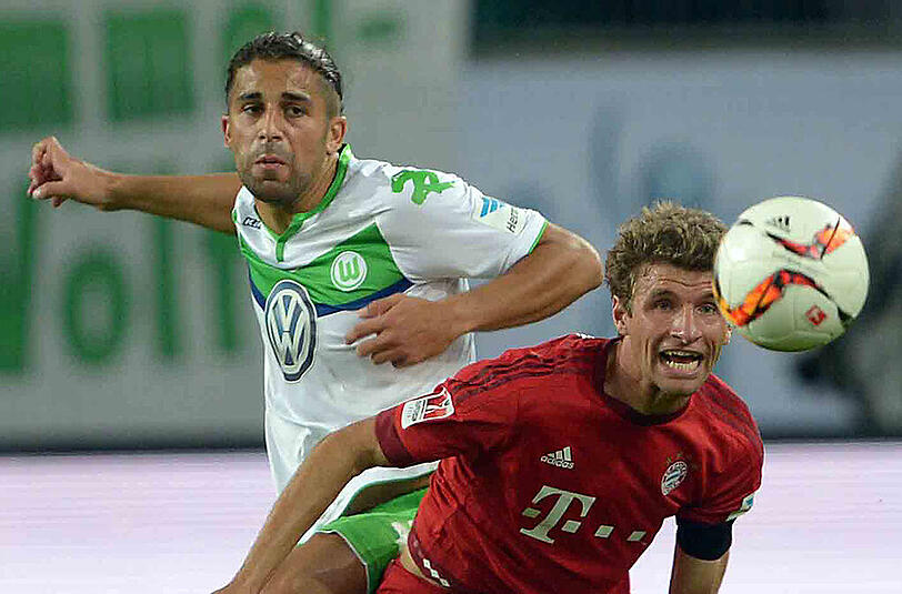 THOMAS MÜLLER NOTE 4: Überall und nirgendwo. Mit viel Antrieb und Elan nach vorne als Mann, der aus der Tiefe Richtung Strafraum marschierte. Nach hinten mit schlechtem Sehvermögen: Dicker Fehlpass! Als Guardiola Lewandowski runter nahm, musste Müller ganz vorne als Konterstürmer aushelfen.