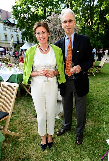 Graf Dr. Albert von Schönborn Wiesentheid und Mira Pysny